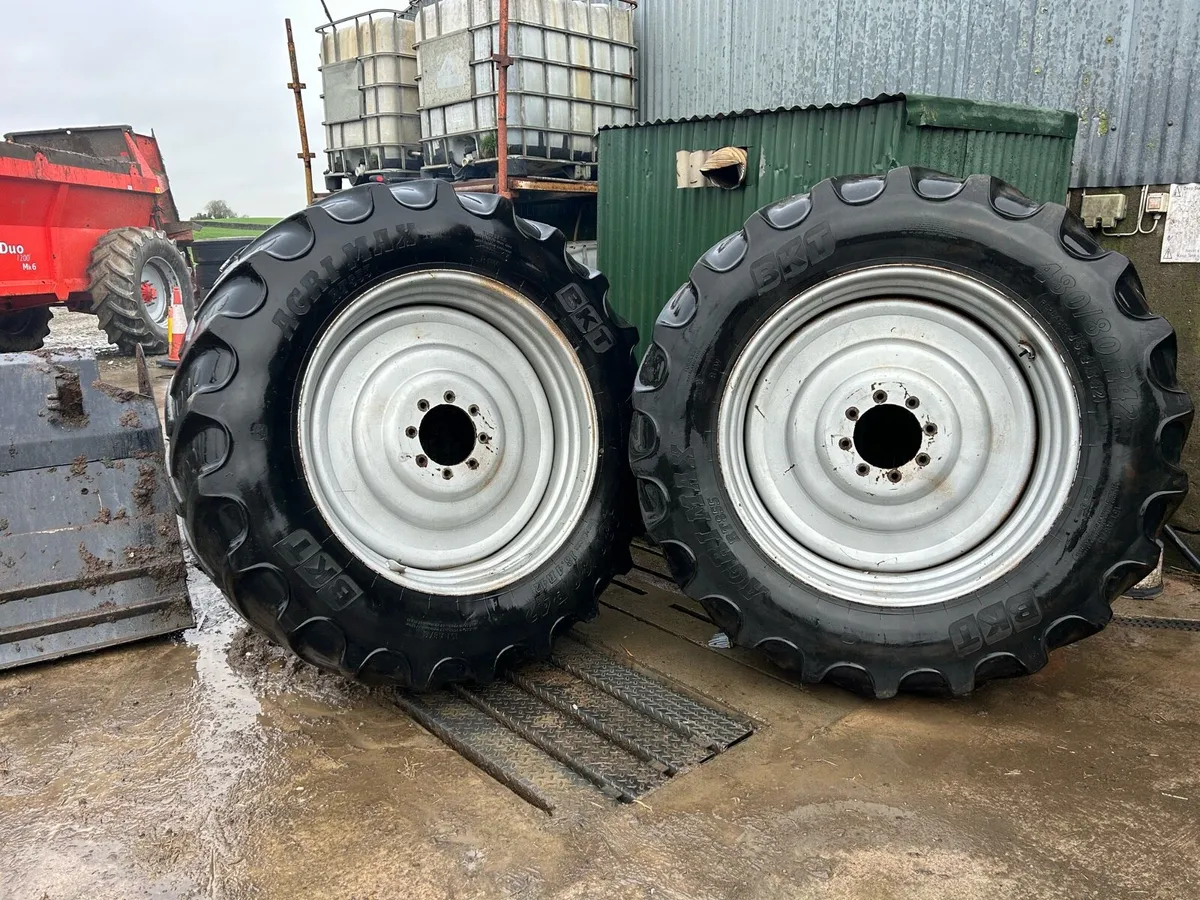 480/80/42 wheels - Image 1