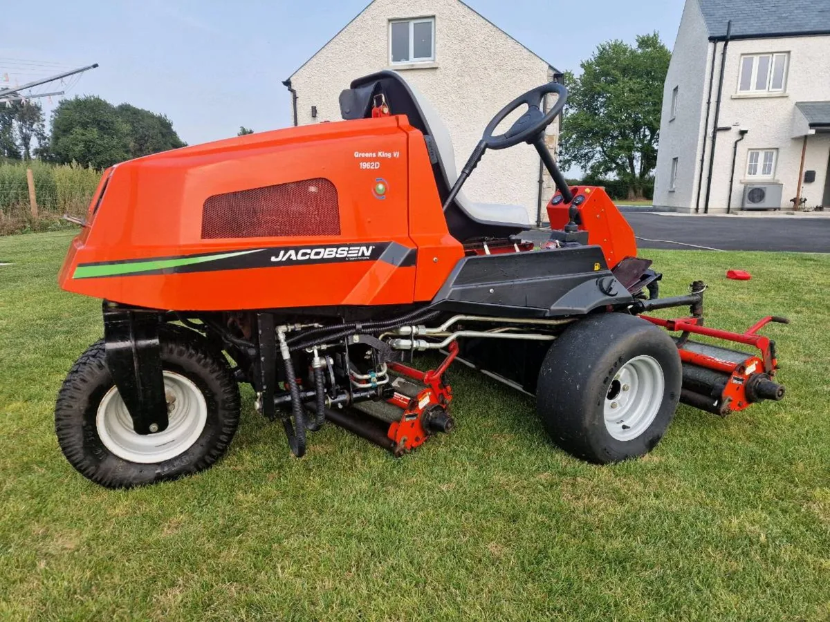 Jacobsen lawnmower 800 hours - Image 1