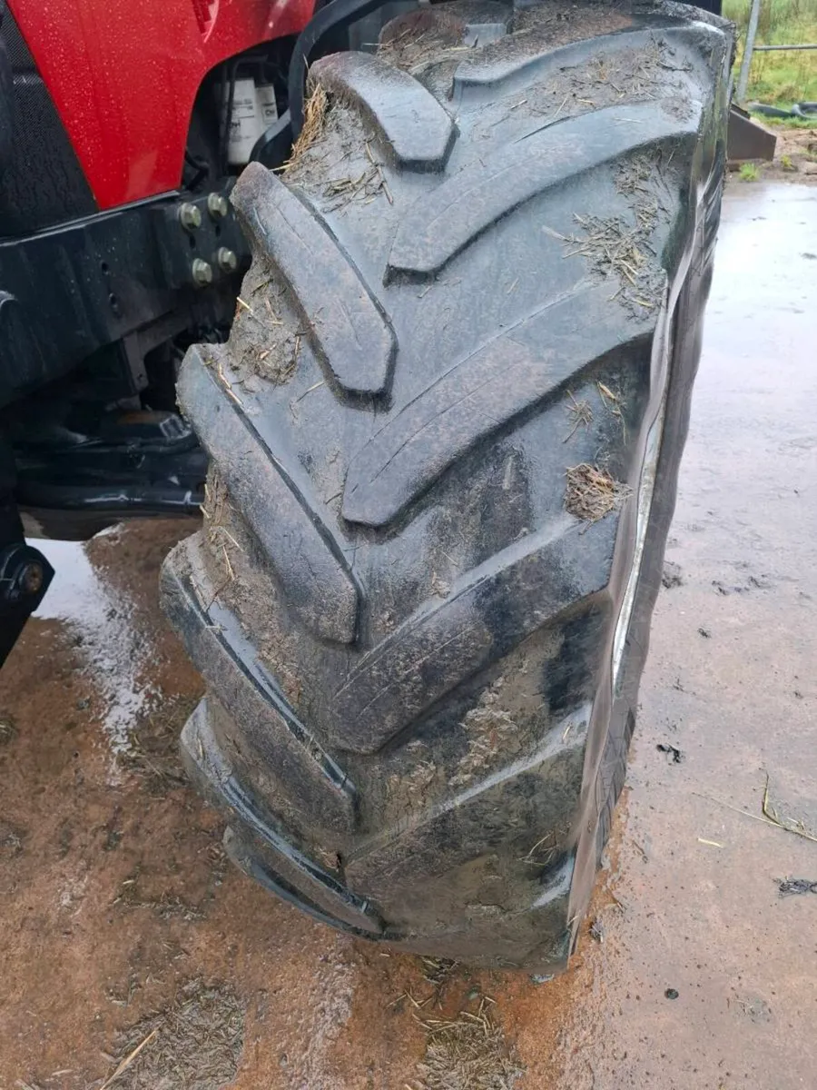 2 tyres 40% thread 420/70/28 - Image 3