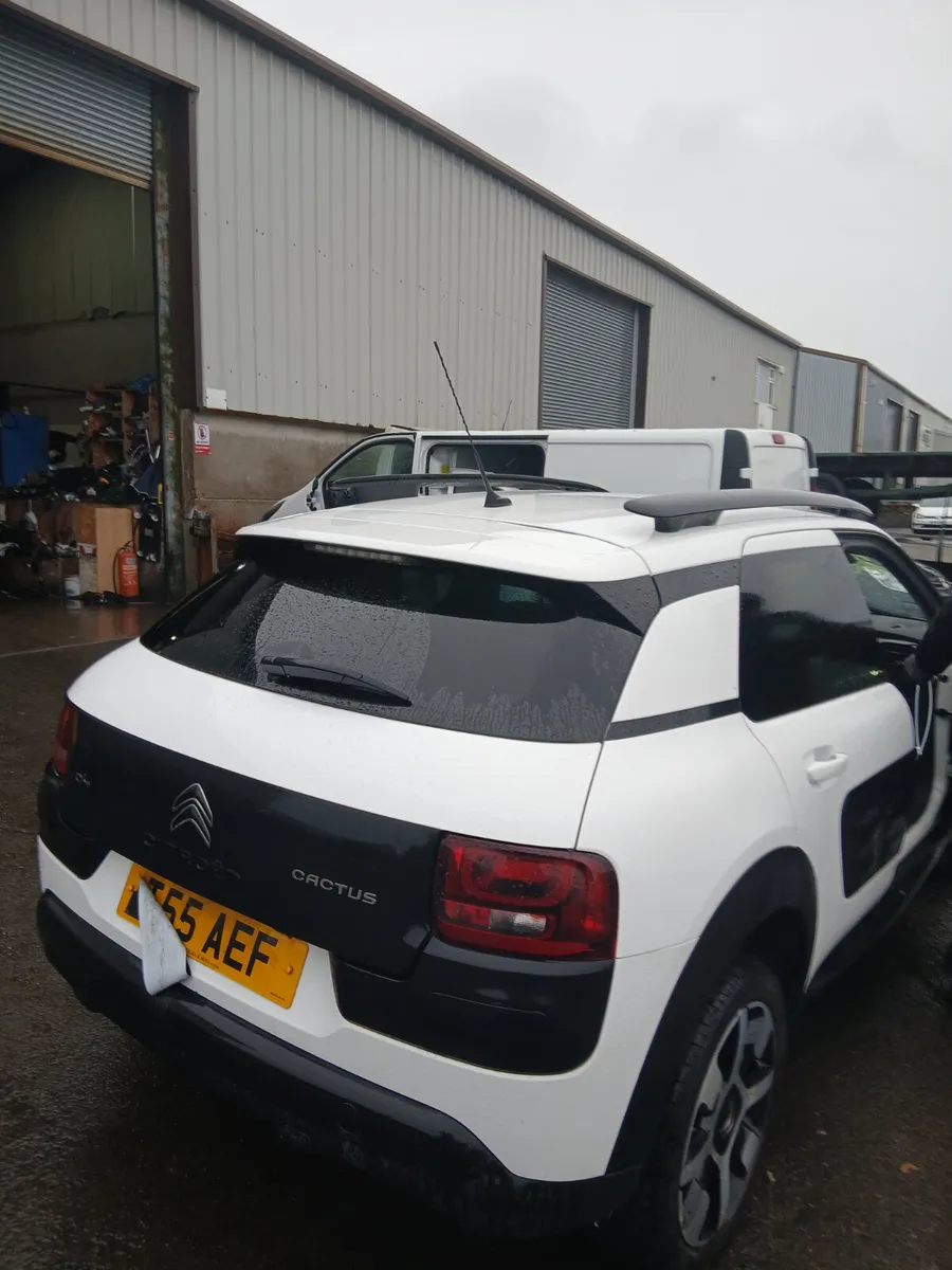 2016 Citroen C4 Cactus BREAKING / PARTS - Image 4