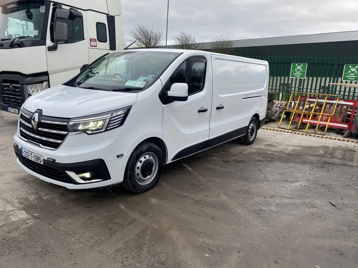 Renault Trafic 2023 - Image 3