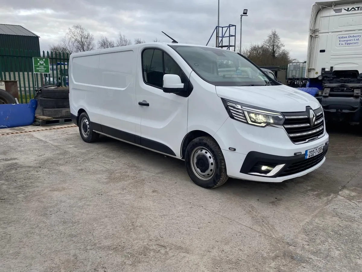Renault Trafic 2023 - Image 1