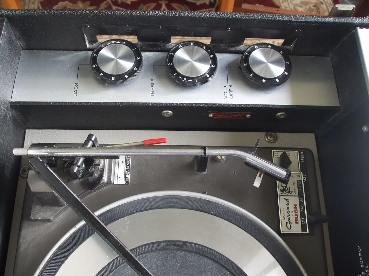 Bush Record Player ((Refurbished) - Image 3