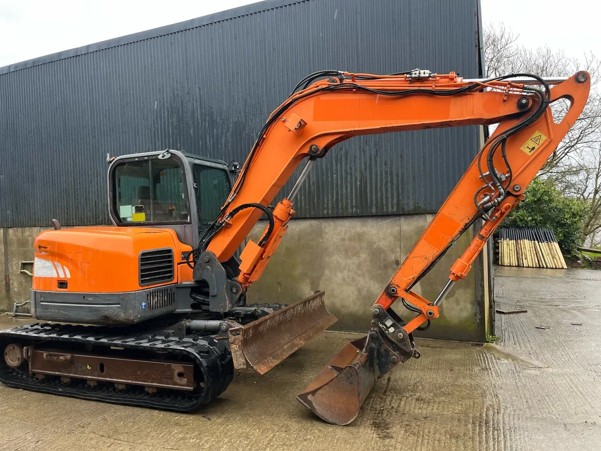 Doosan DX85R-3 - Image 1