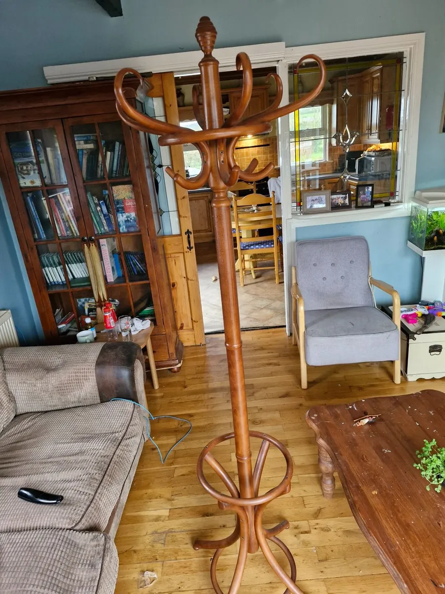 Coat hanger free standing - Image 2