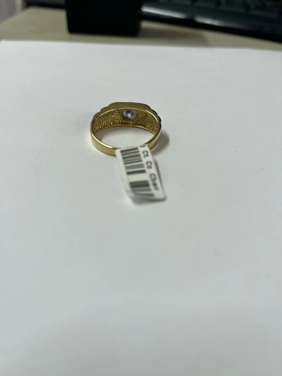 9 carat gold CZ ring - Image 4