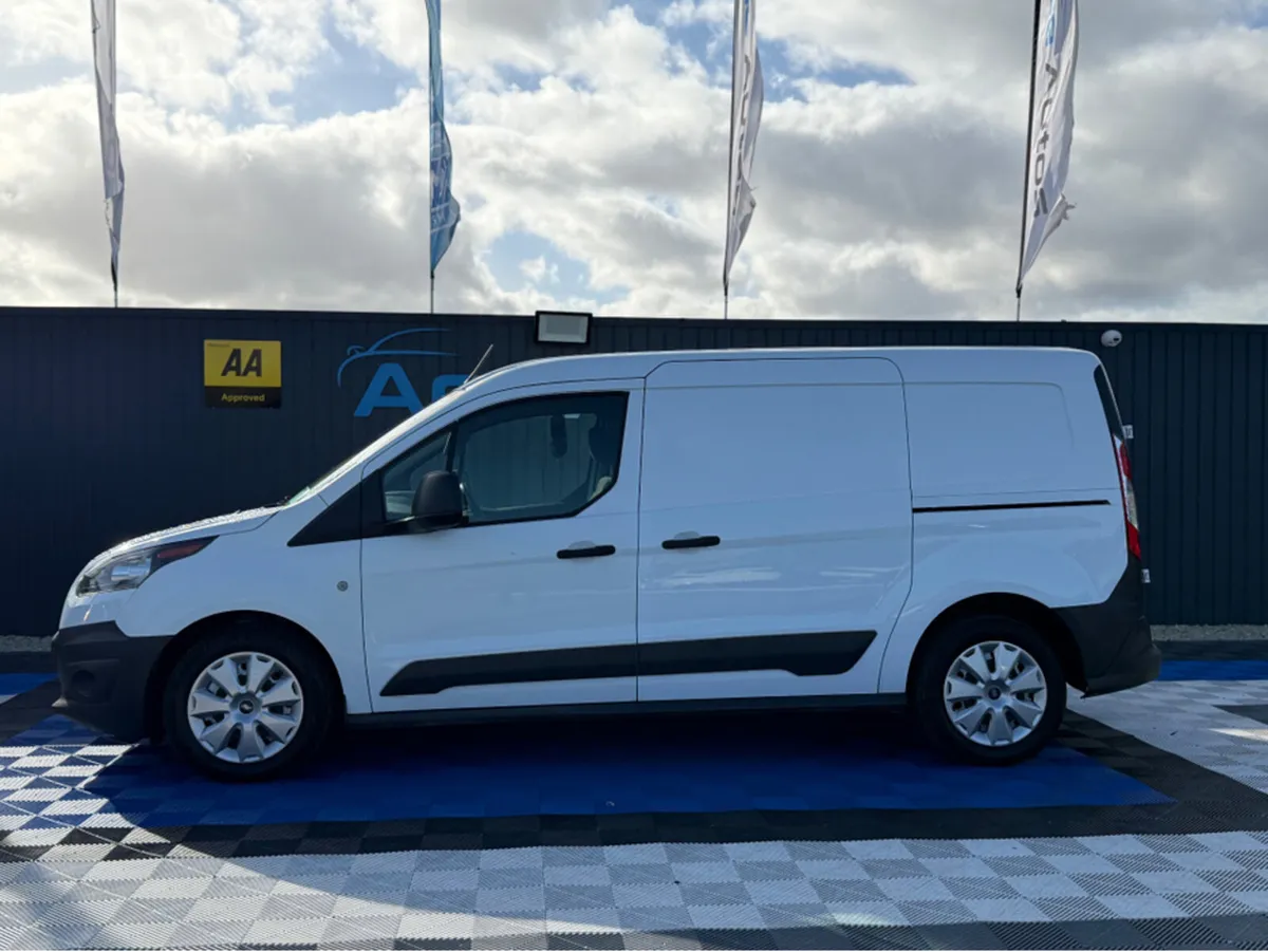 Ford Transit Connect LWB BASE 1.5 DIESEL - MANUAL - Image 4