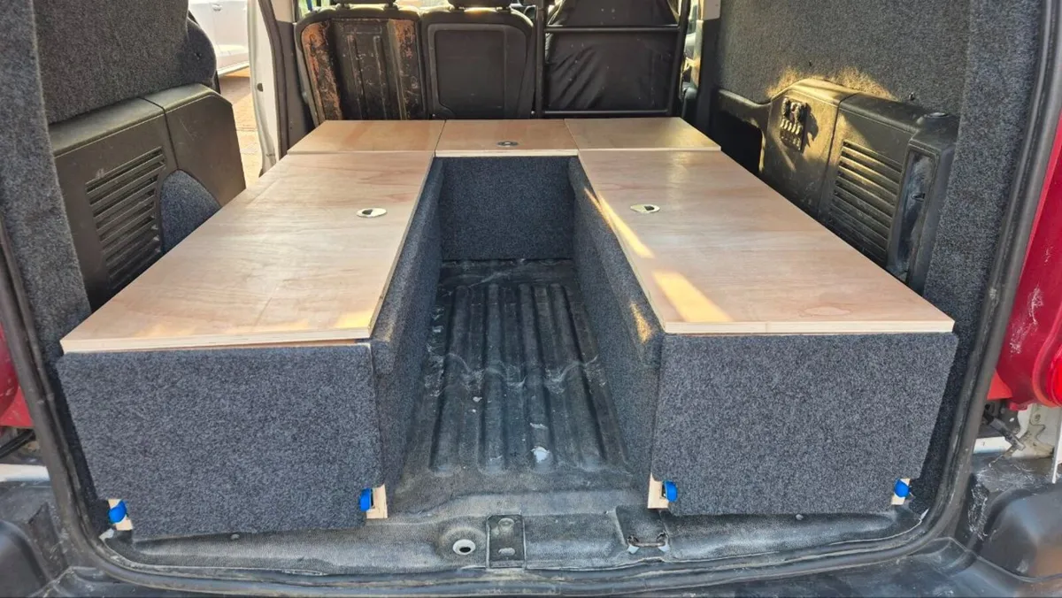 Camper conversion Berlingo 2008 - 2018 - Image 1