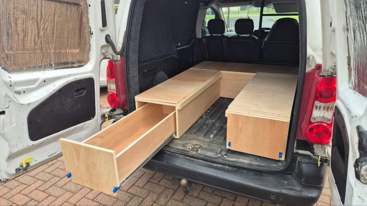 Camper conversion Berlingo 2008 - 2018 - Image 2