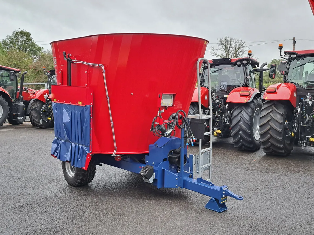 NEW SILOKING COMPACT 13 DIET FEEDER - Image 1