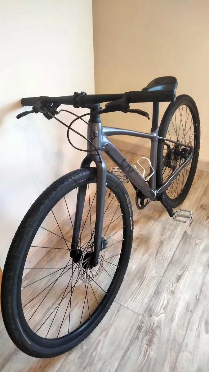 Giant Thrive LIV Ladies bike (size XS) - Image 1