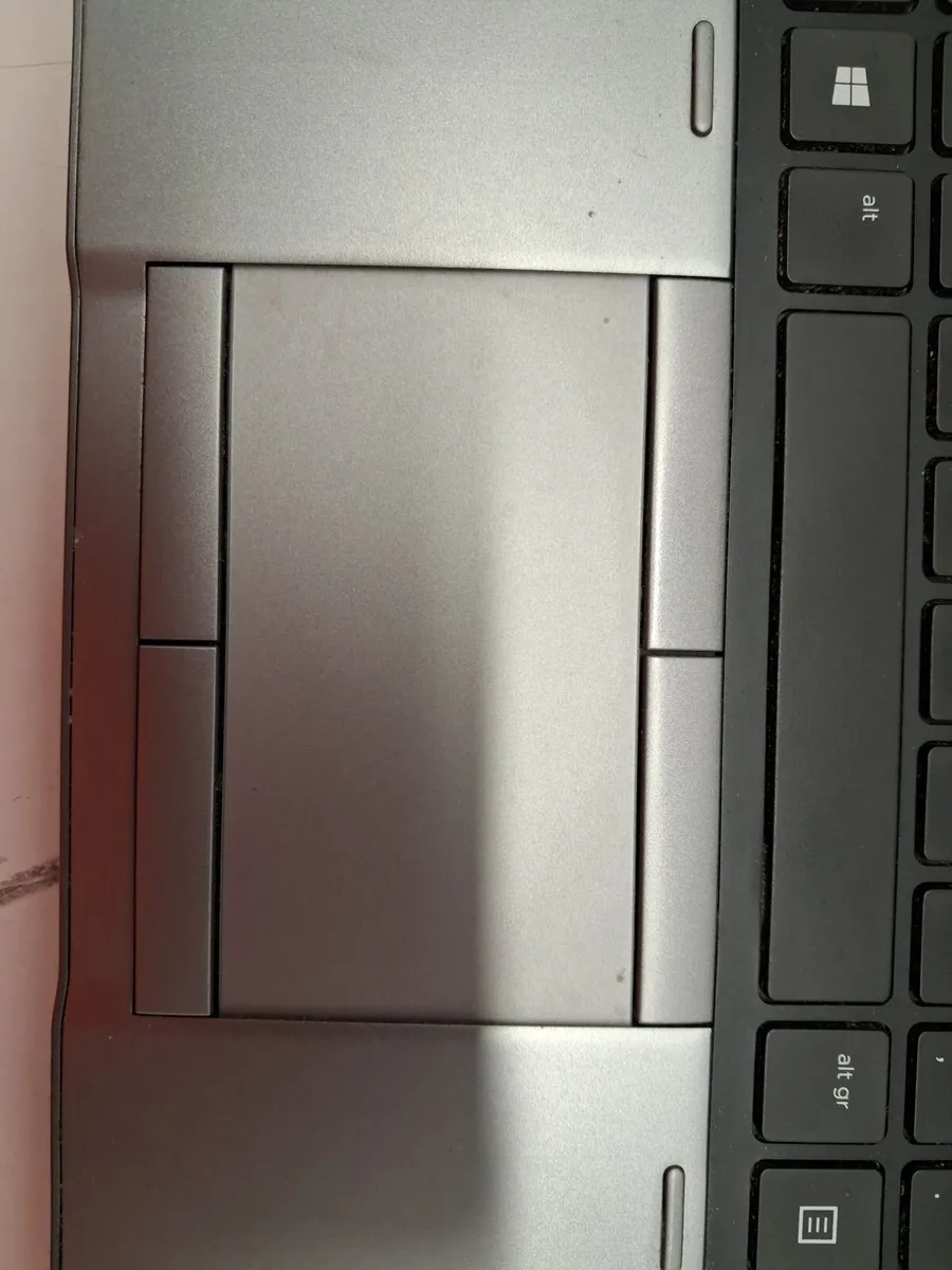 Online Auction Of A HP EliteBook & More! - Image 3