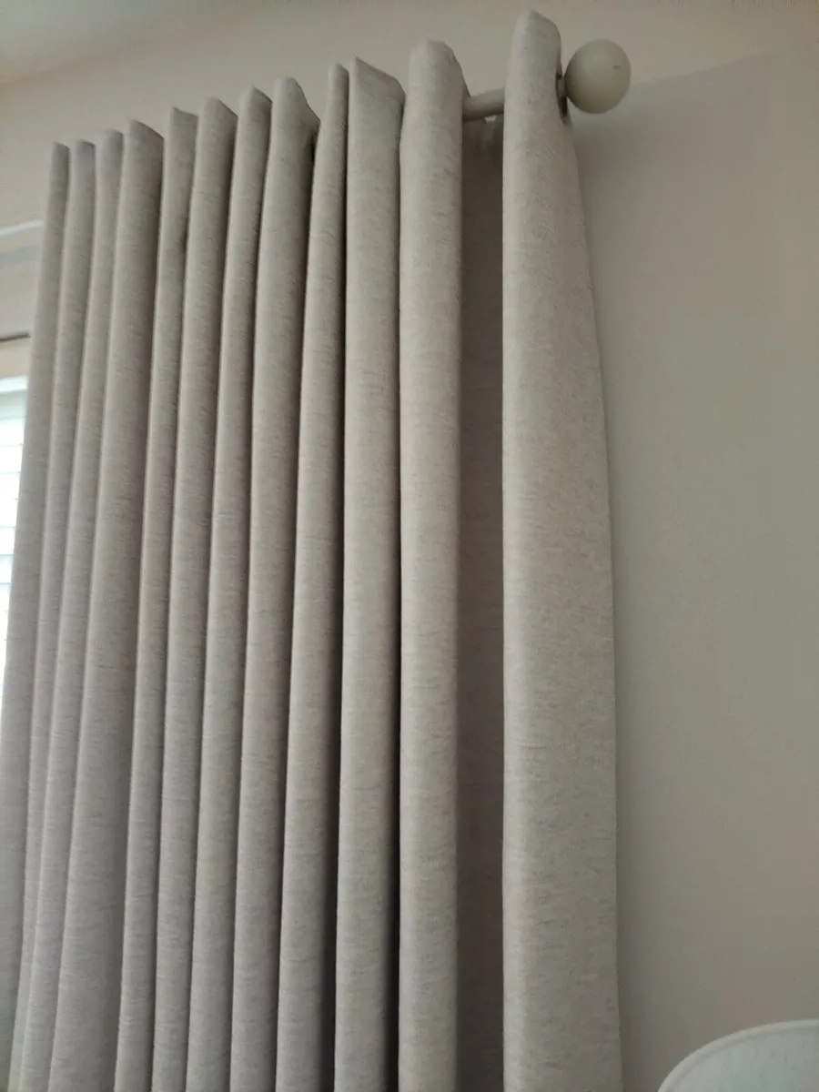 Curtains - Image 1
