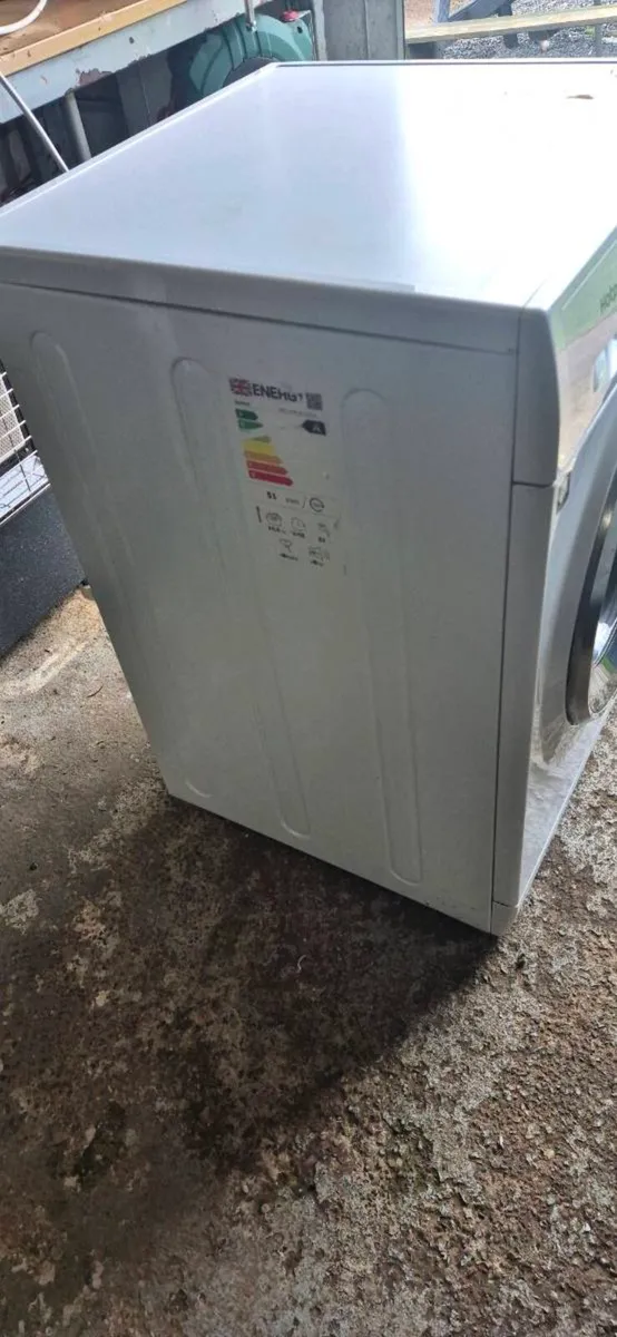 Washing machine - Image 1