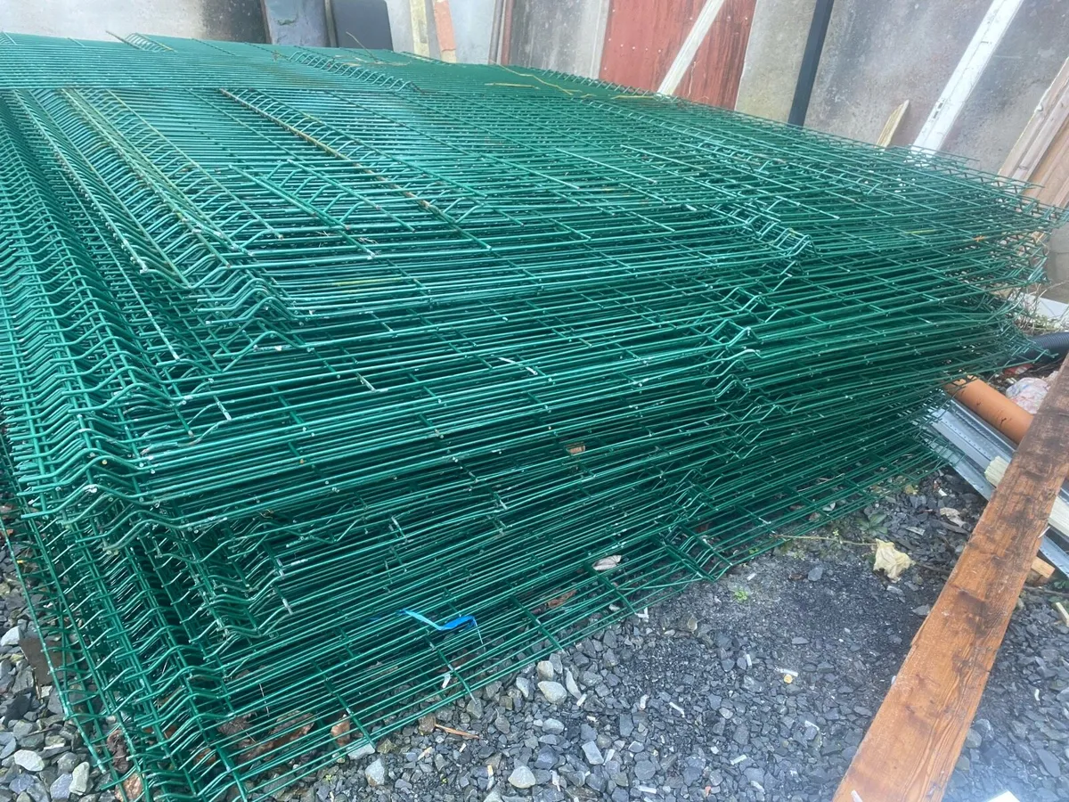 Steel fencing 253 meters used - Image 2