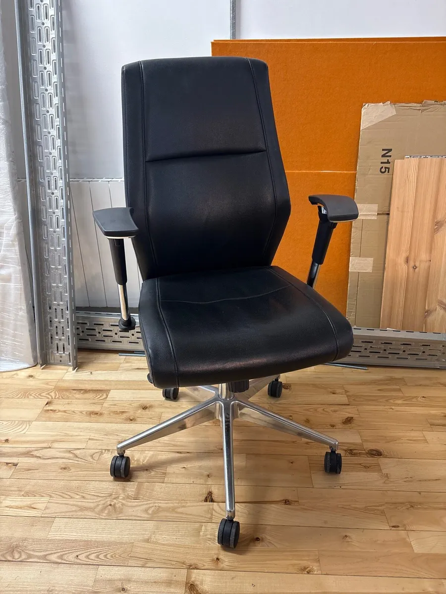 Executive Leather Office chair - Image 1