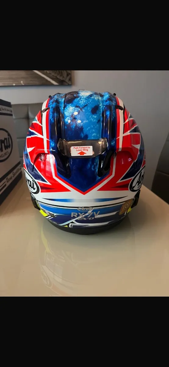 Arai rx7 evo ogura helmet - Image 2