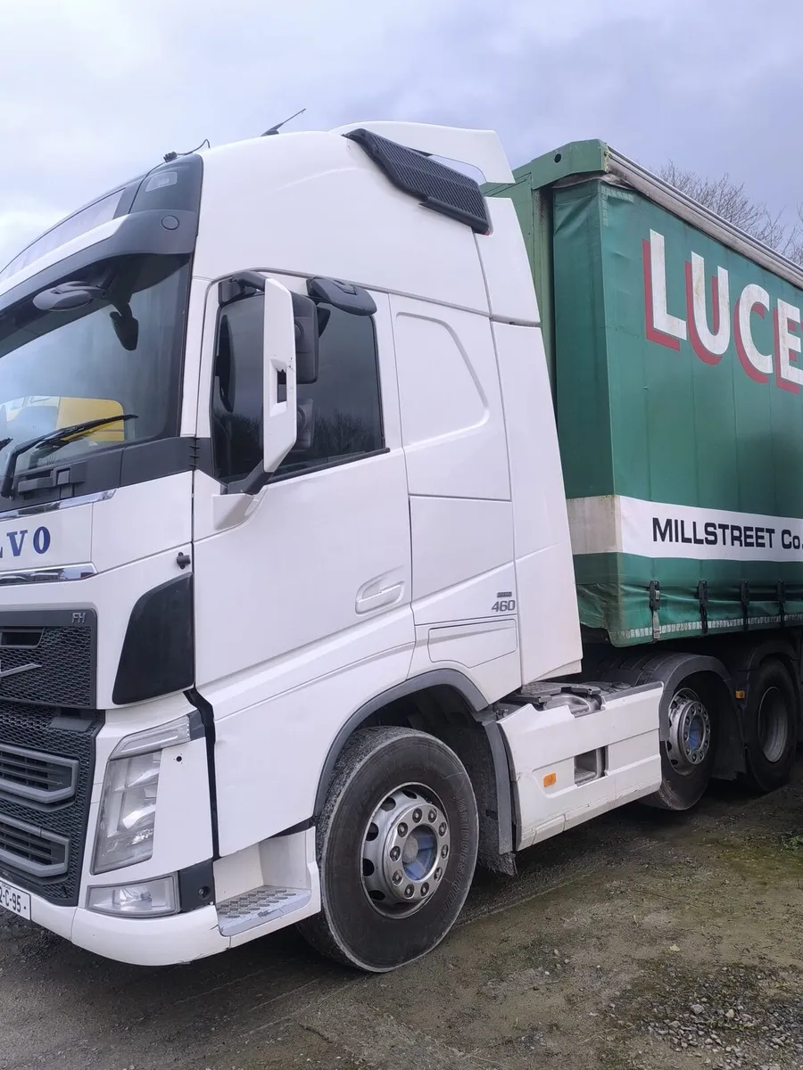 2015 Volvo Version 4 x 2 - Image 3