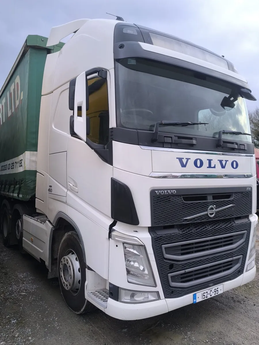 2015 Volvo Version 4 x 2 - Image 4