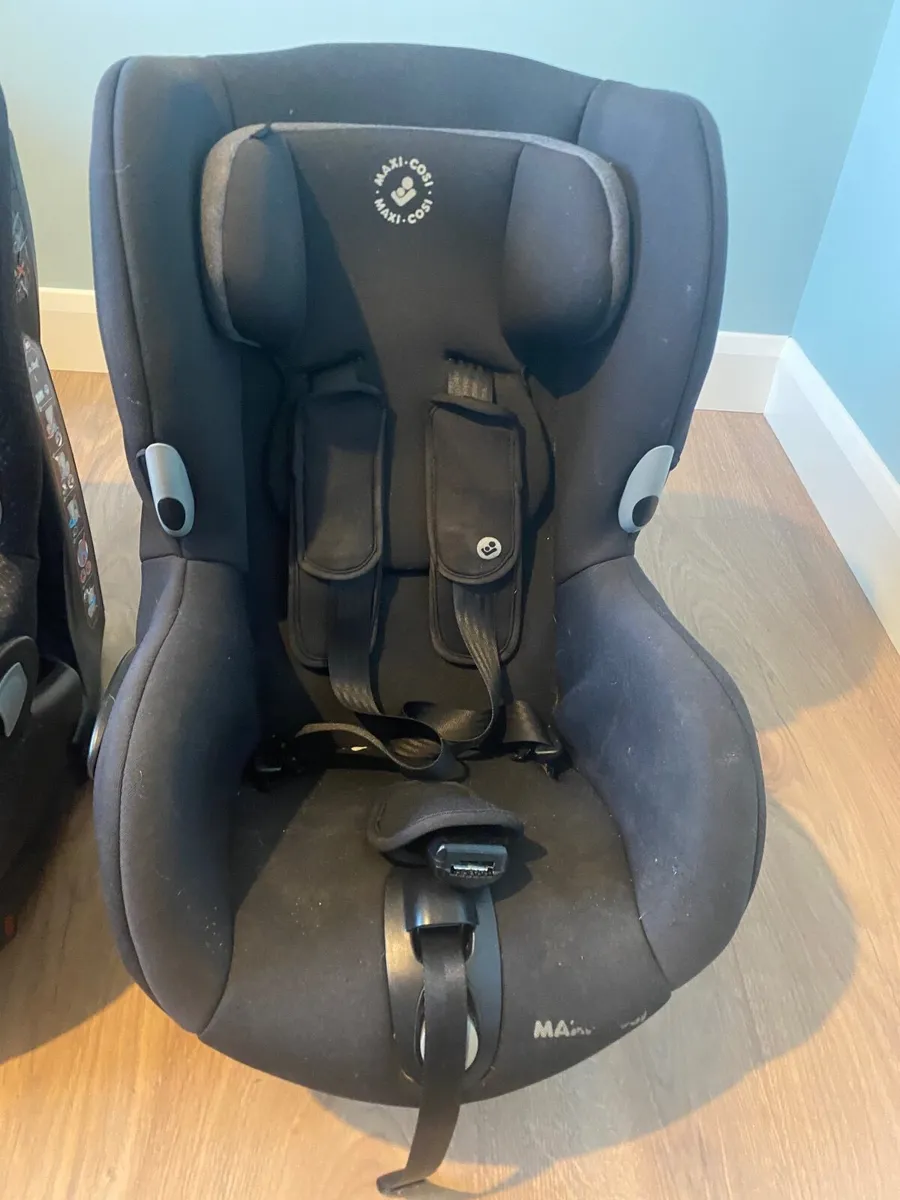 Maxi Cosi Axis Car seats - Image 2