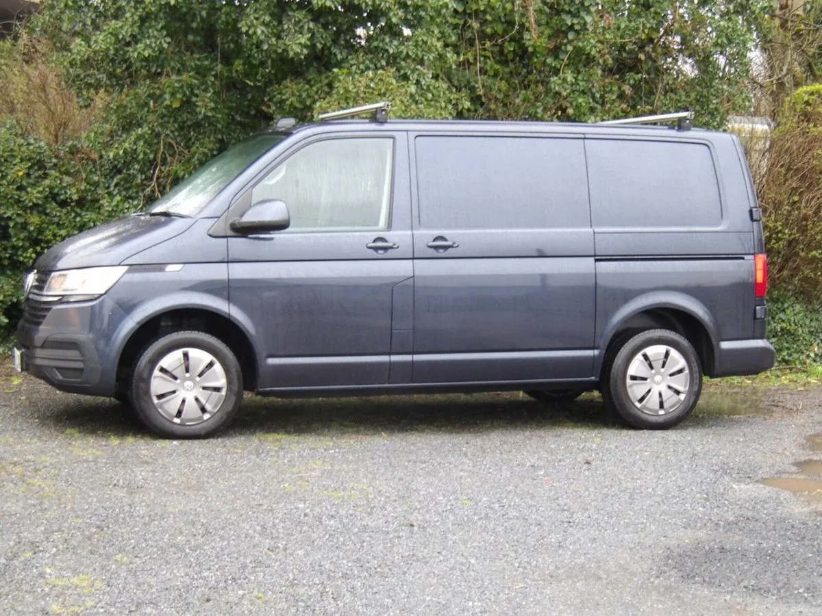 Volkswagen Transporter TRENDLINE T6 28 PVS T TDI 1 - Image 1