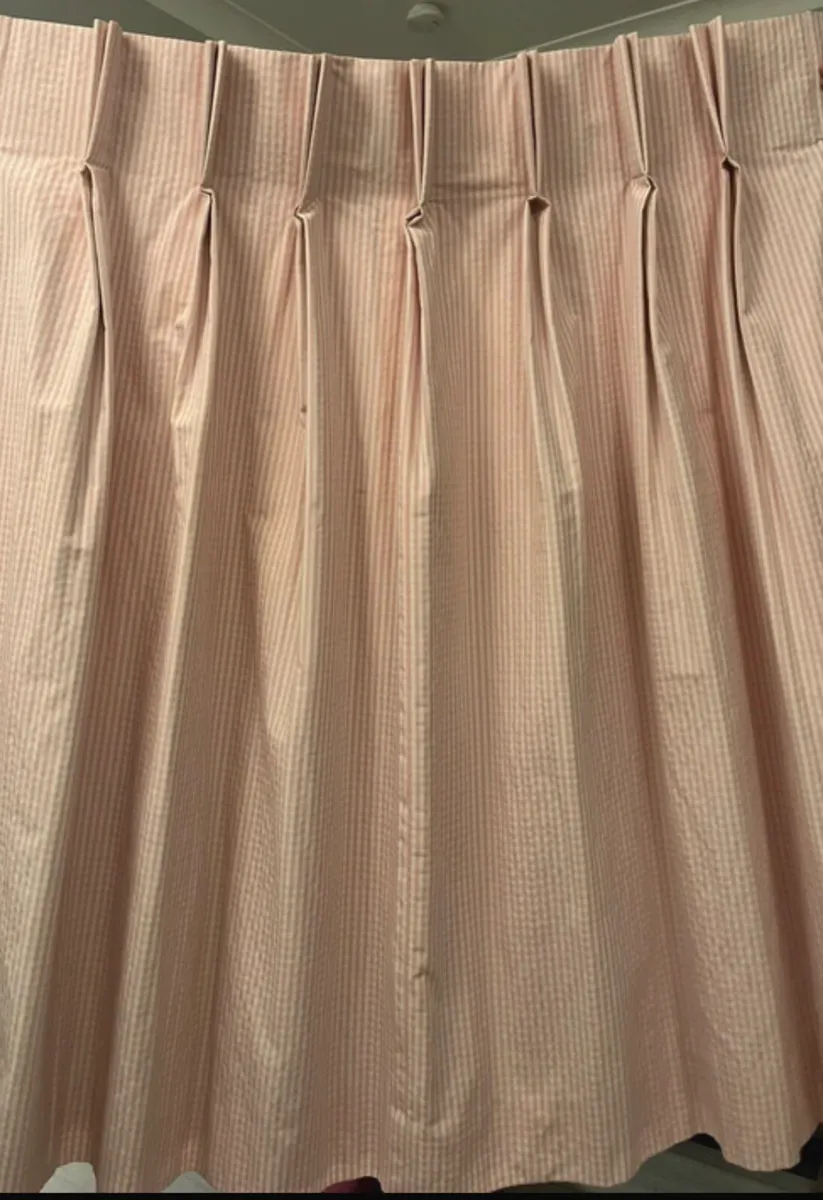 Double pinch pleat Curtains - Image 1