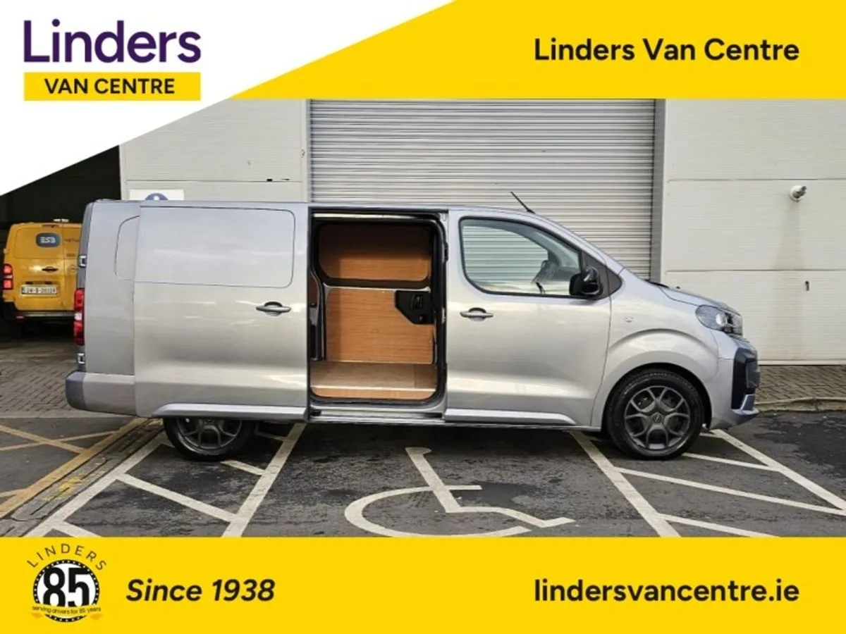 Opel Vivaro LWB SPORTIVE EX DEMO - Image 4