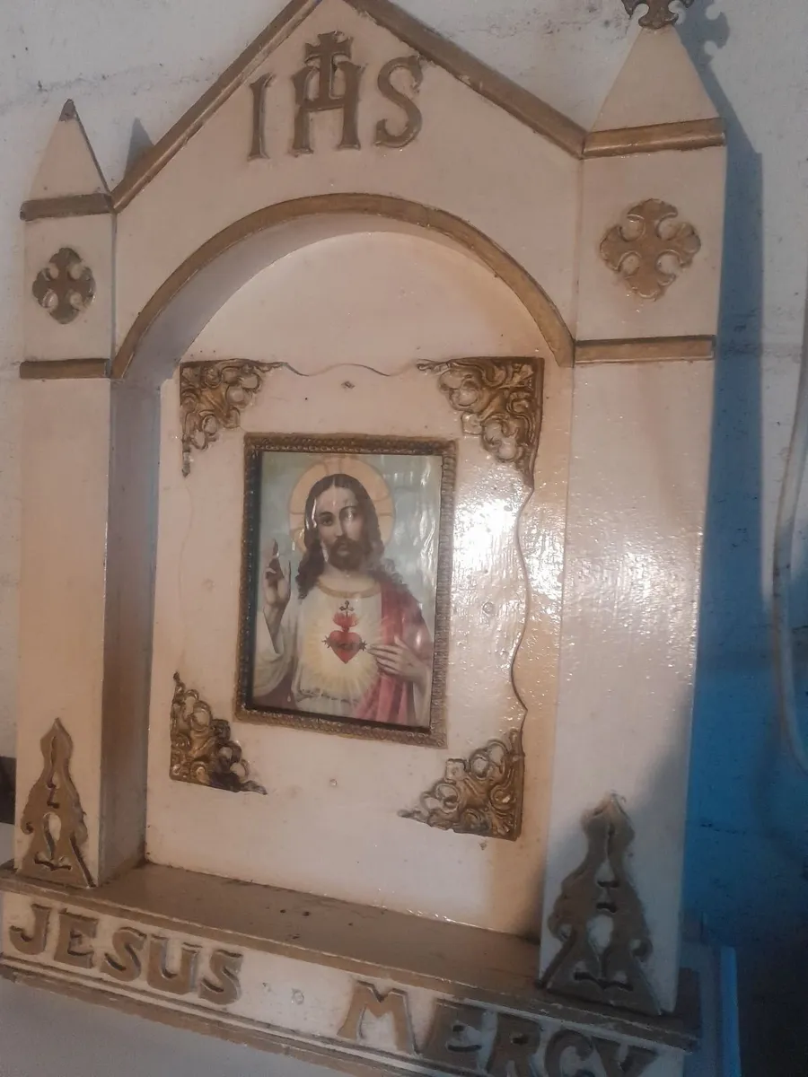 Vintage wooden regilious shrine - Image 1