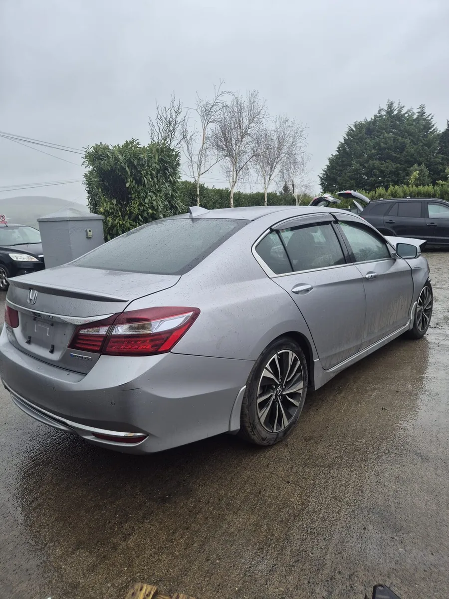 Honda Accord - Breaking only - Image 2