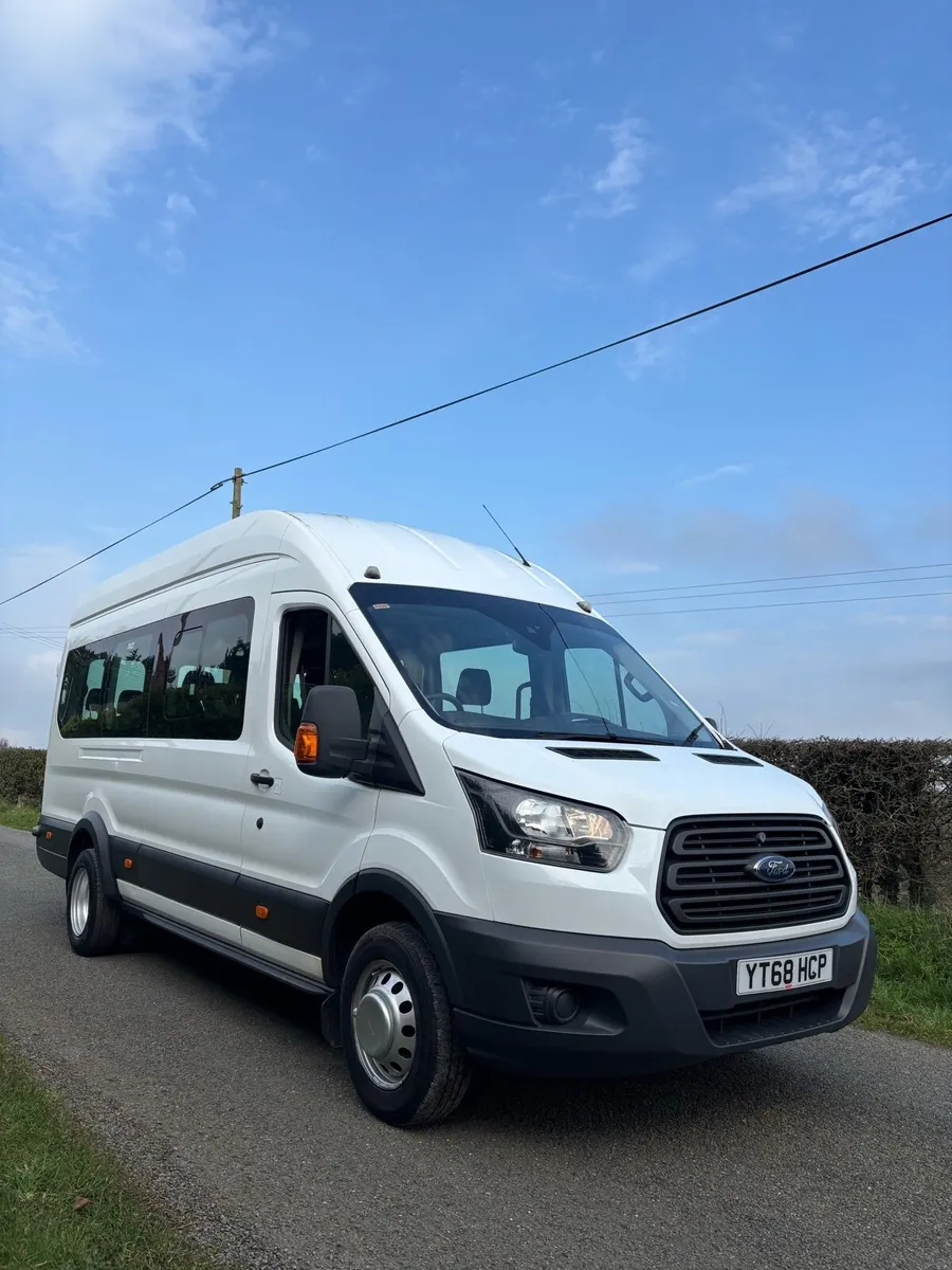 2018 Ford transit 17 seater minibus 2.2L - Image 1