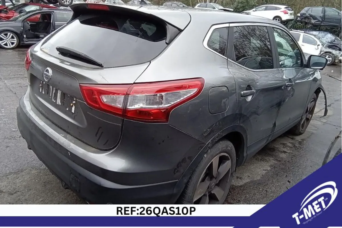 2015 NISSAN QASHQAI BREAKING FOR PARTS - Image 1