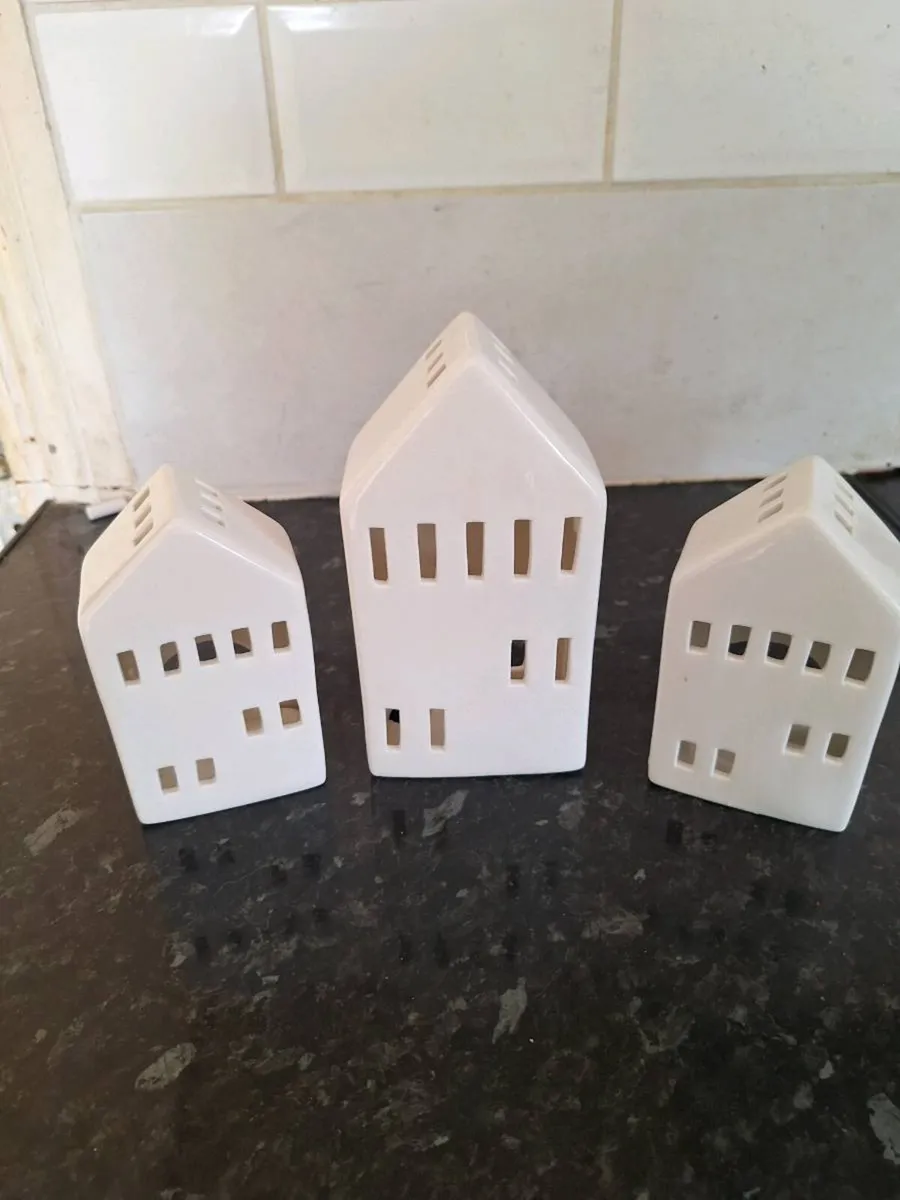 Three lovely ceramic tea light holders - Image 1