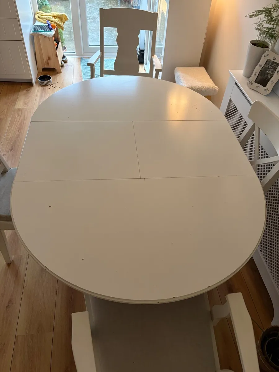 Kitchen table  & 4 chairs - Image 4