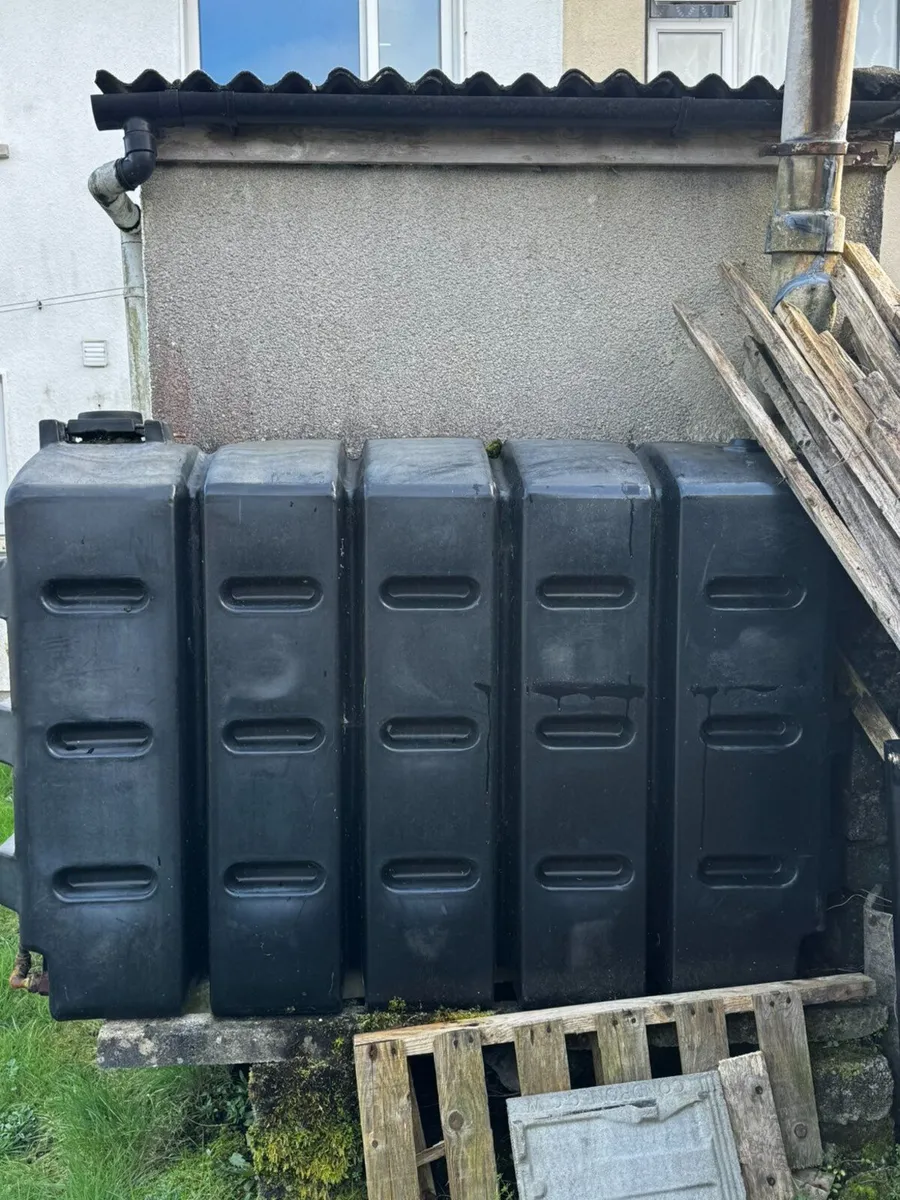 1000L Oil tank - Image 1