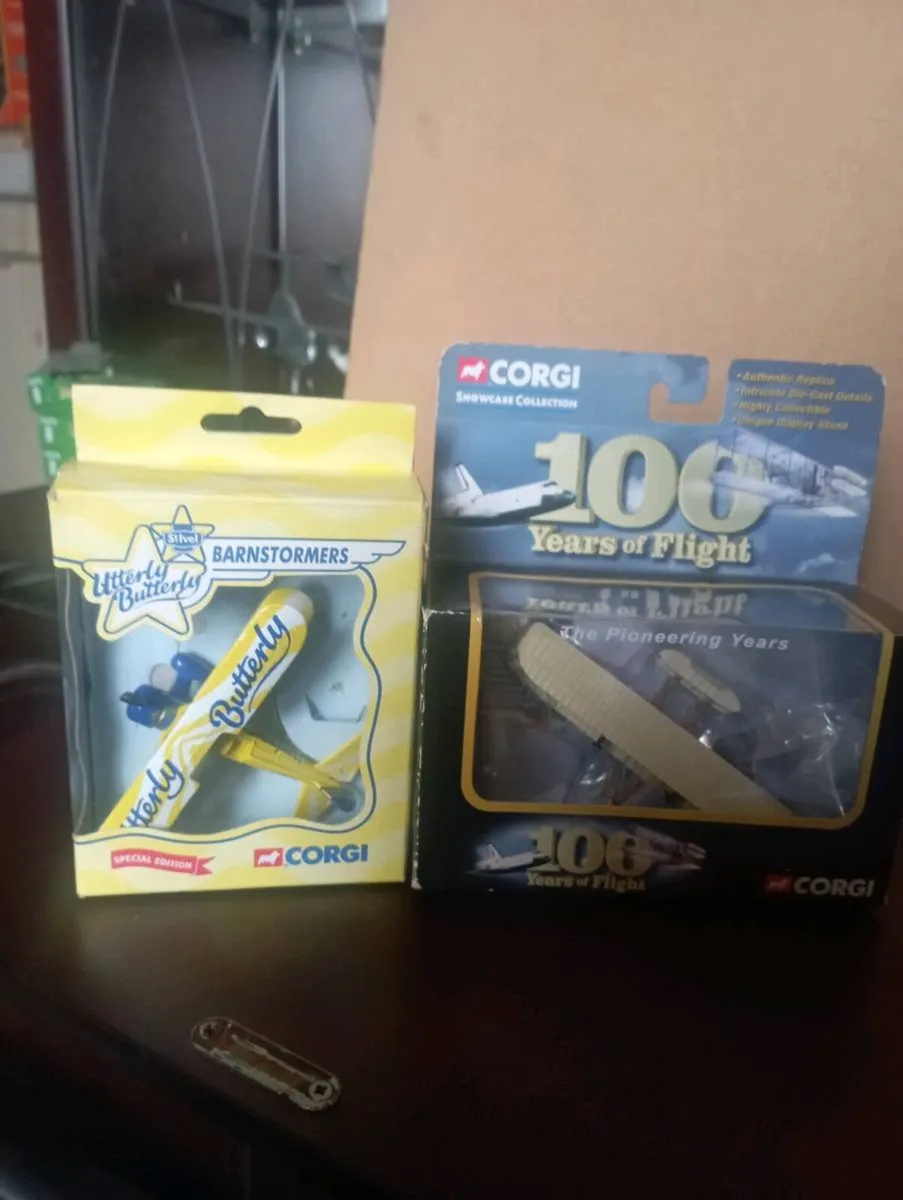 CORGI  DIE-CAST MODLE PLANES. - Image 1
