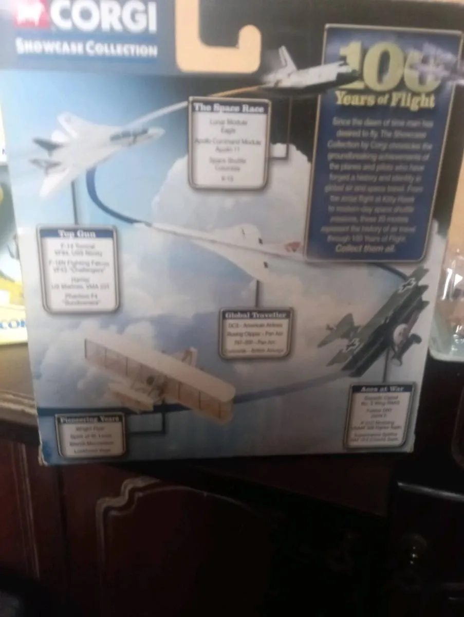 CORGI  DIE-CAST MODLE PLANES. - Image 3