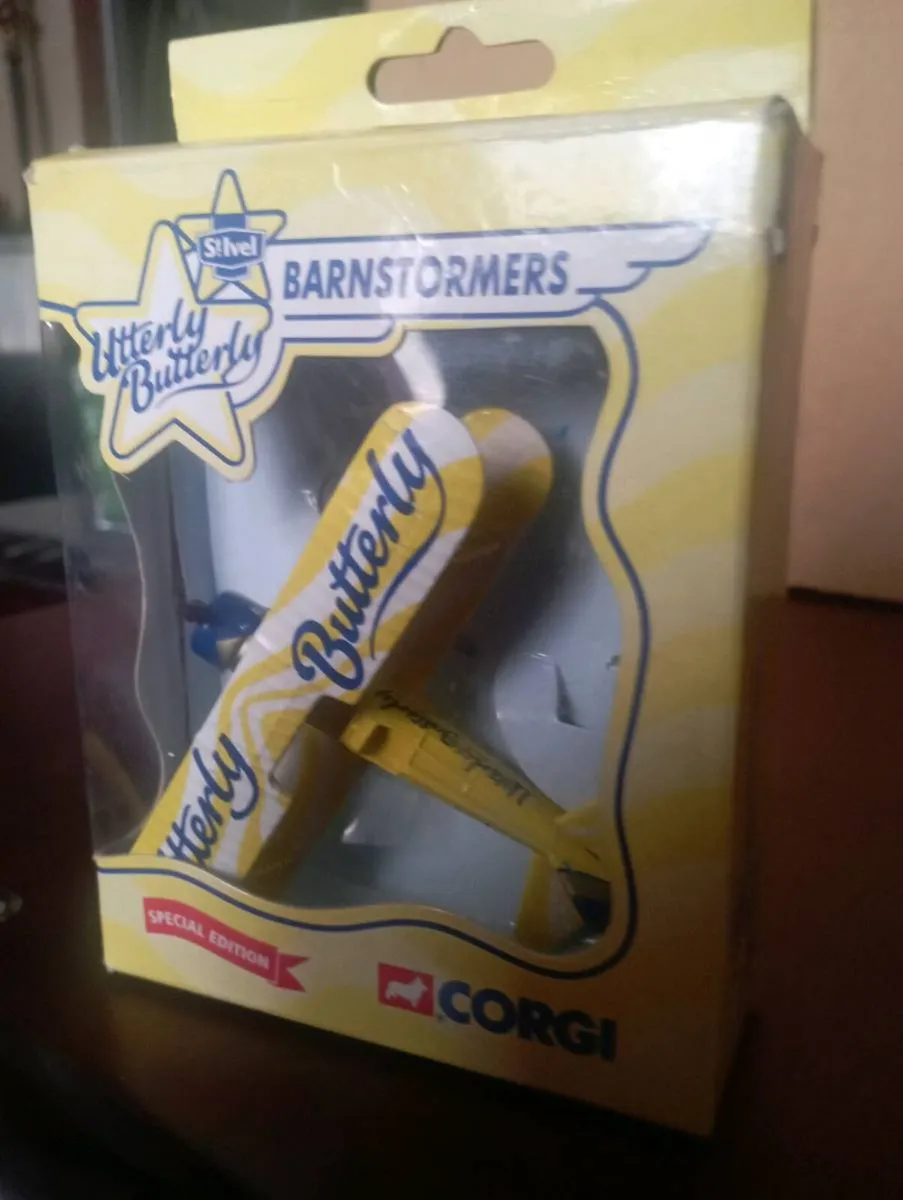 CORGI  DIE-CAST MODLE PLANES. - Image 4