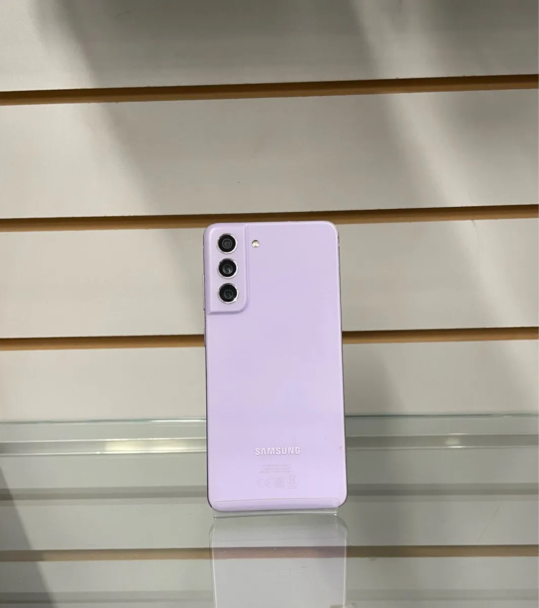 Samsung S21 FE 5G - Image 1