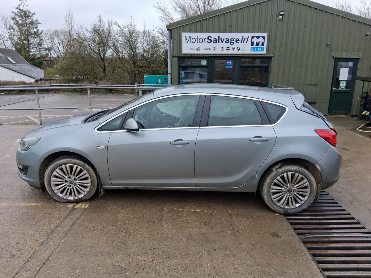2015 OPEL ASTRA   1.6 CDTI 110PS (for parts only) - Image 1