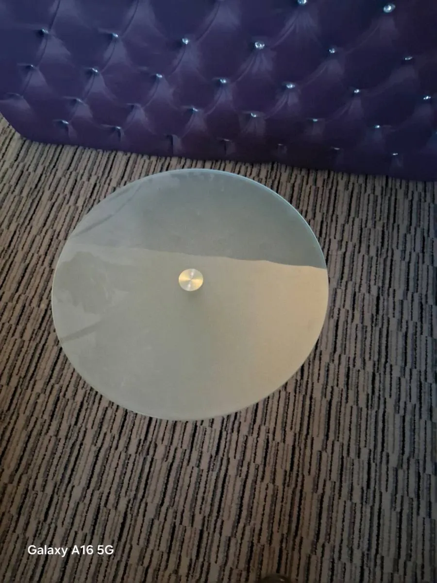 Coffee table - Image 1