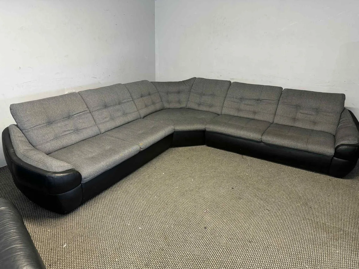 Corner sofa - Image 1