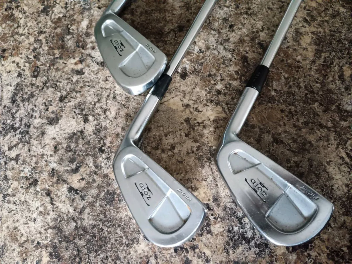 Mizuno Pro 2 Irons. 4-PW. - Image 1