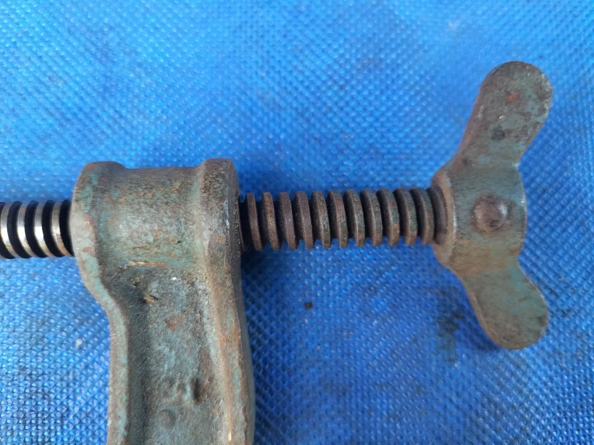 3" Cast Iron G clamp - Image 2