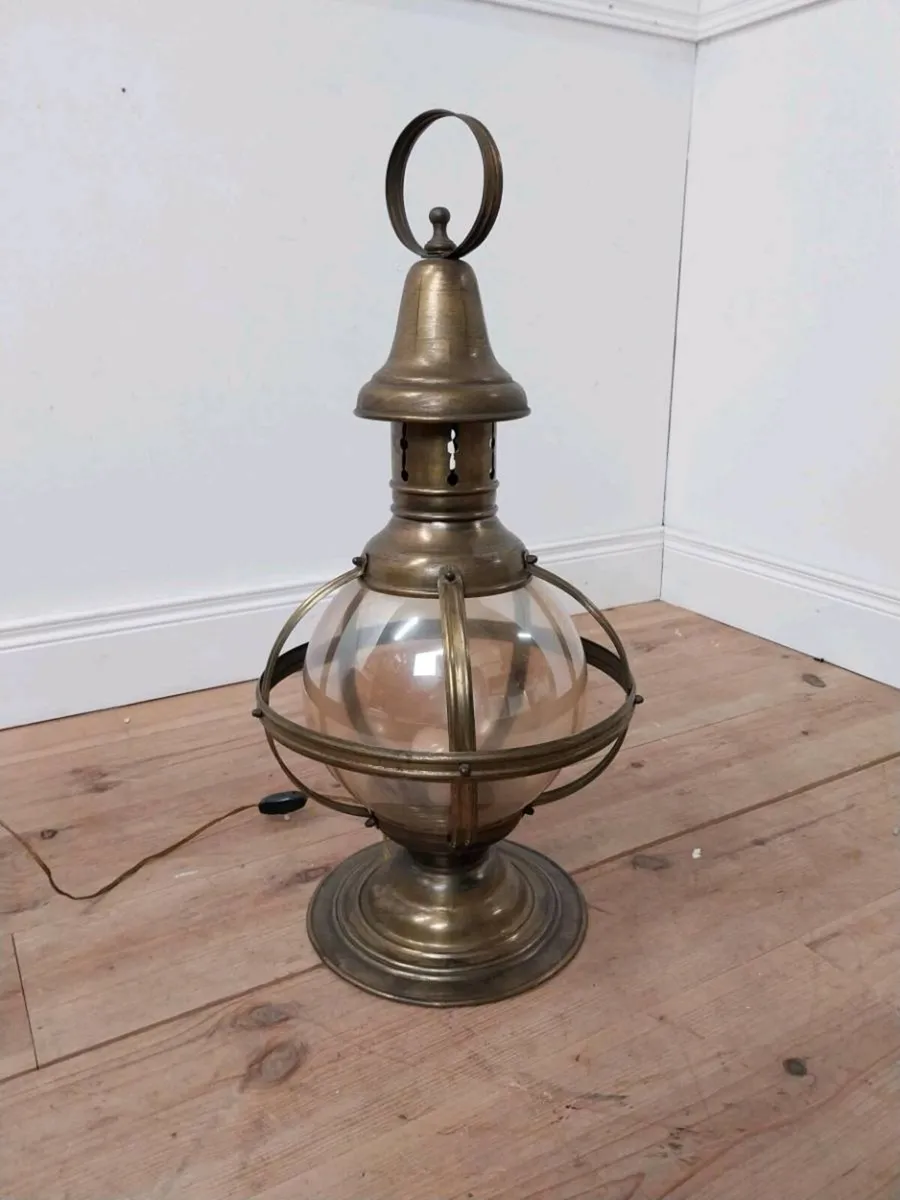 Antique ship's lantern.. French - Image 1