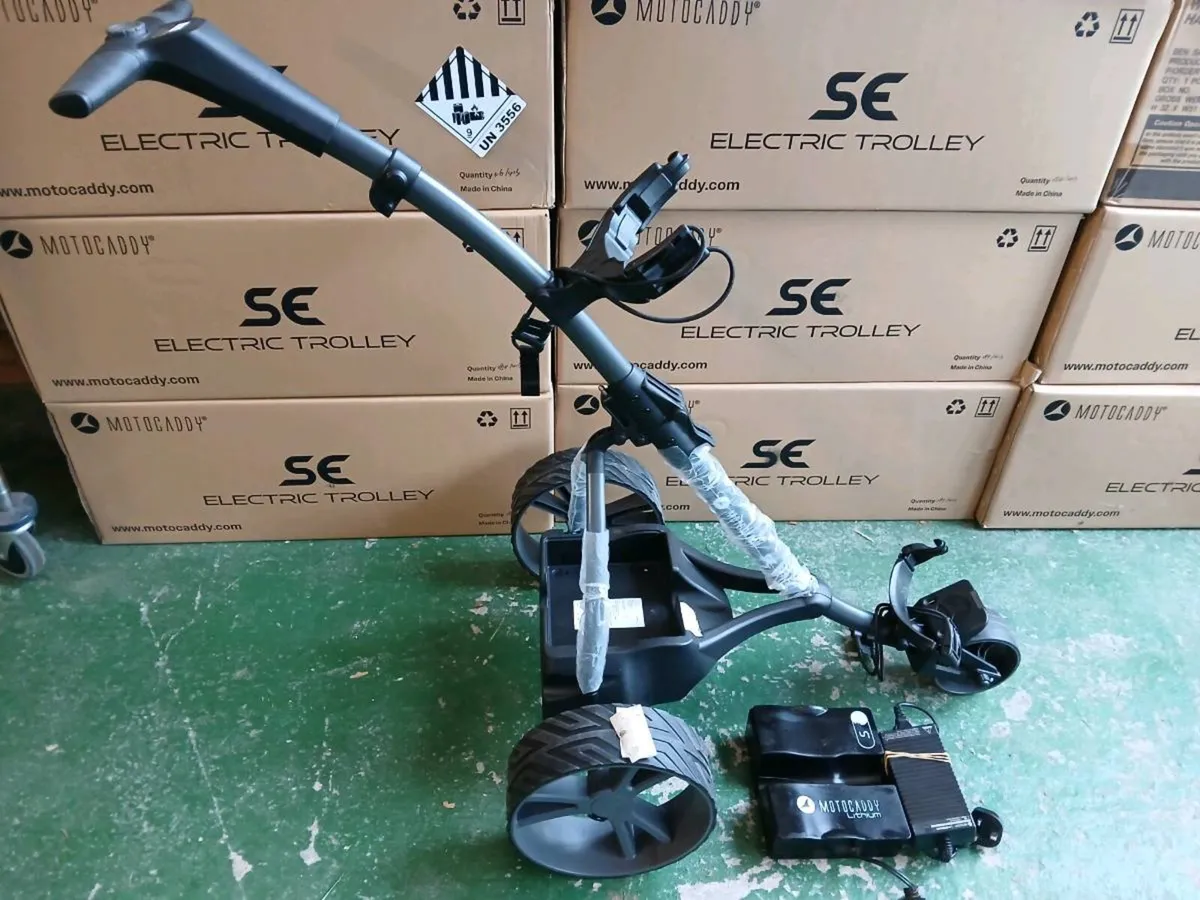 New Motocaddy SE, inc 18 hole lithium battery - Image 3