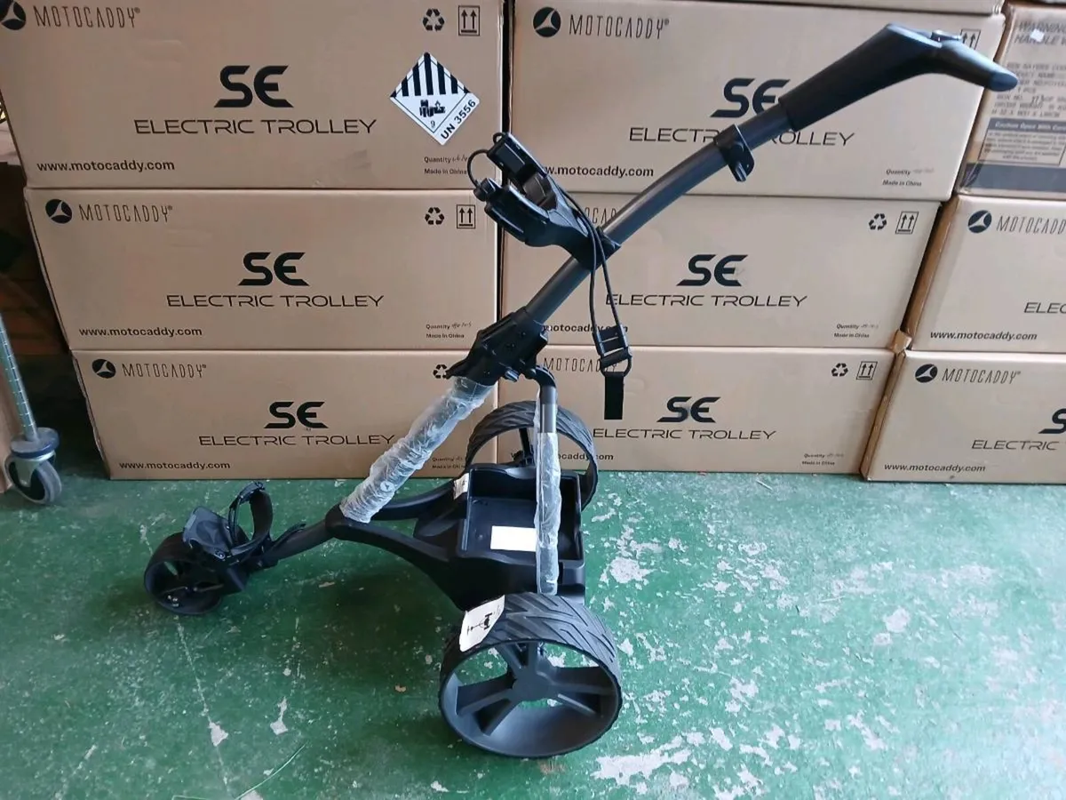 New Motocaddy SE, inc 18 hole lithium battery - Image 1