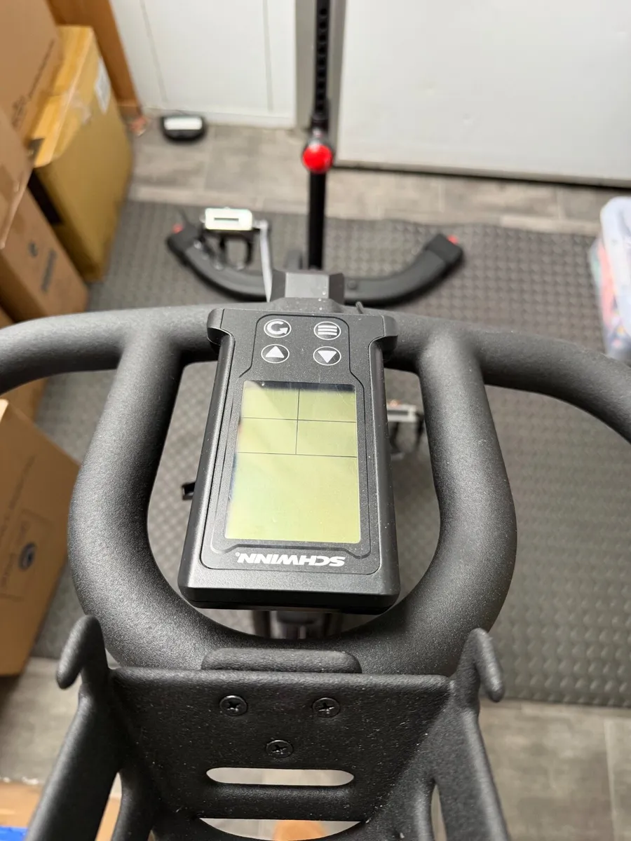 Schwinn 700ic  Indoor cycling bike - Image 4