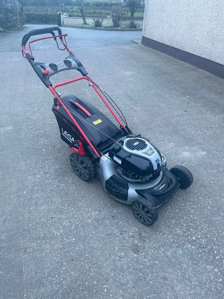 Legacy walk behind lawnmower - Image 1