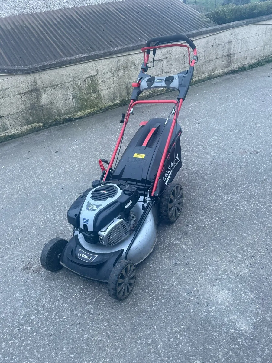 Legacy walk behind lawnmower - Image 2