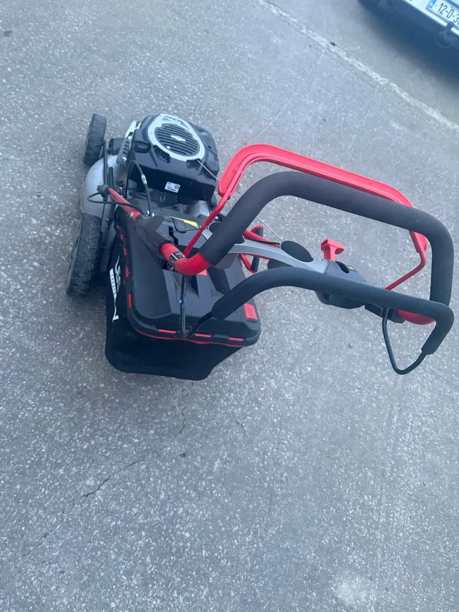 Legacy walk behind lawnmower - Image 3